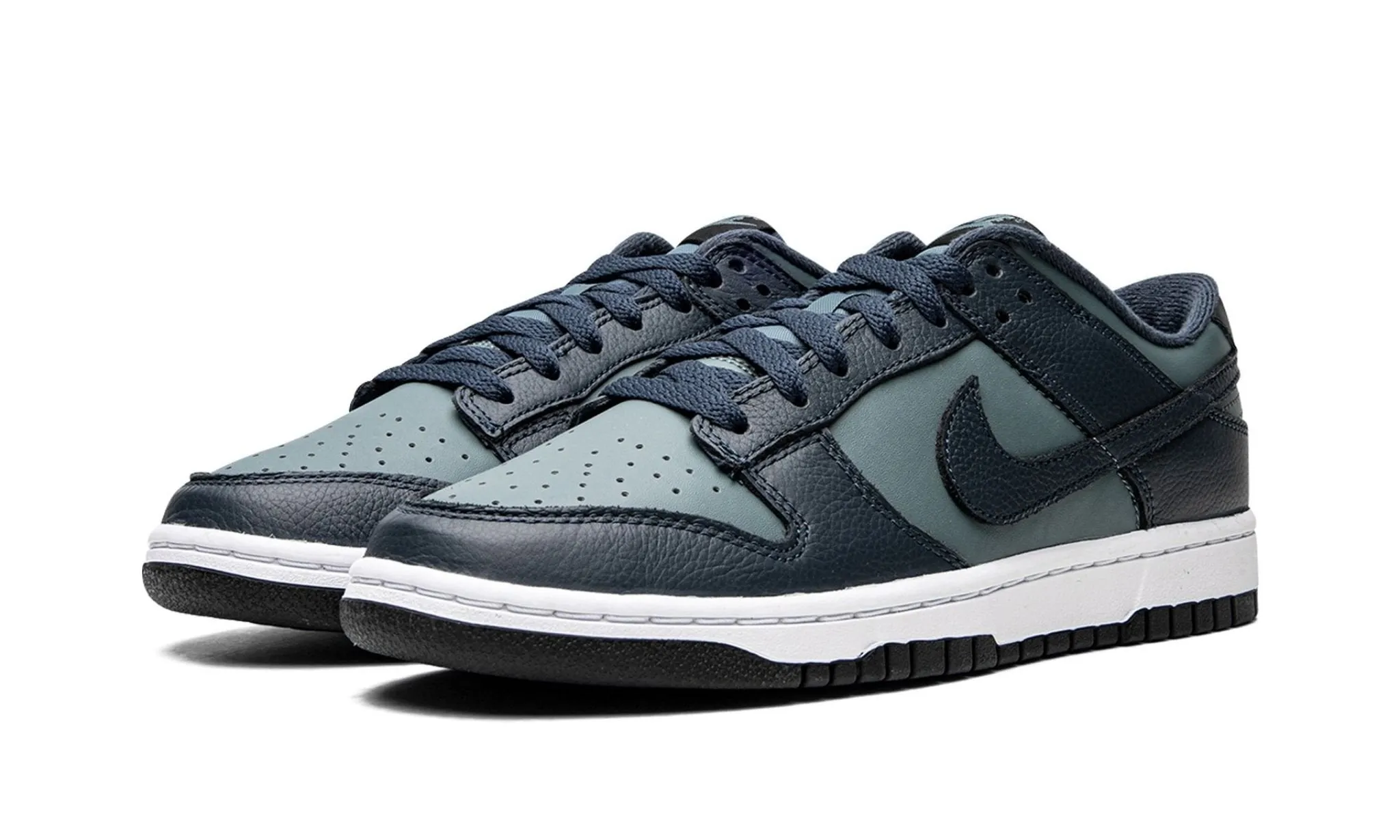 Nike Dunk Low PRM "Armory Navy" Modern Appeal