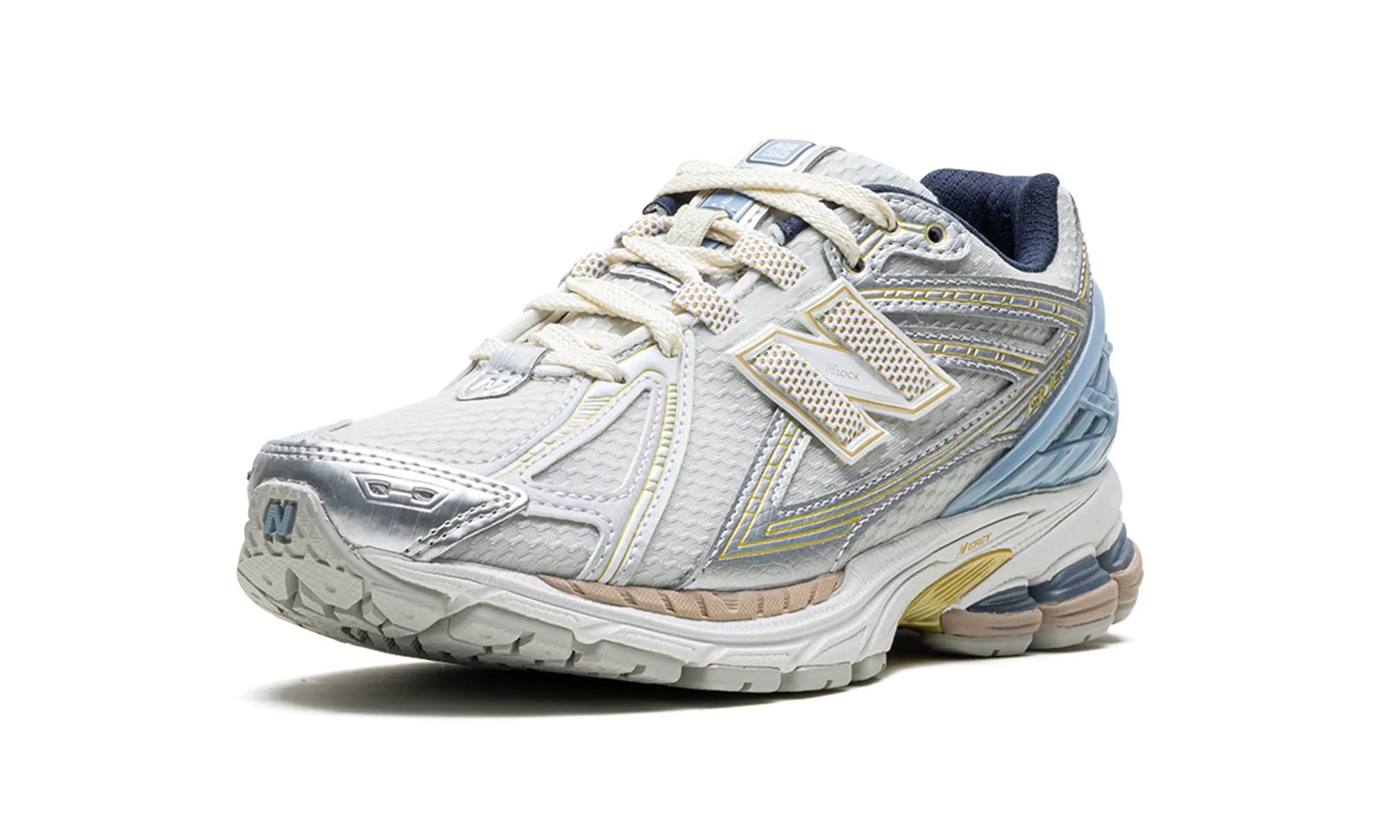 River Walk Sprint Run 1906R "Kith- White"