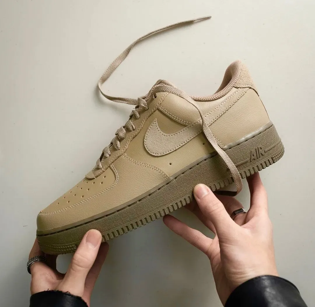 NIKE AIR FORCE 1 KHAKI BROWN Soft   touch Stay Active