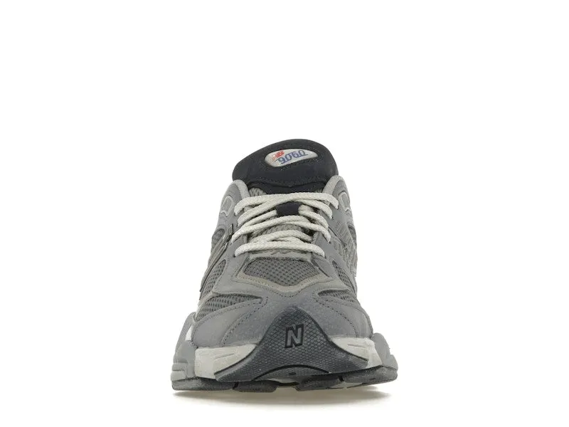 Carry Easy Street Cool New Balance 9060 Grey Day (2023)