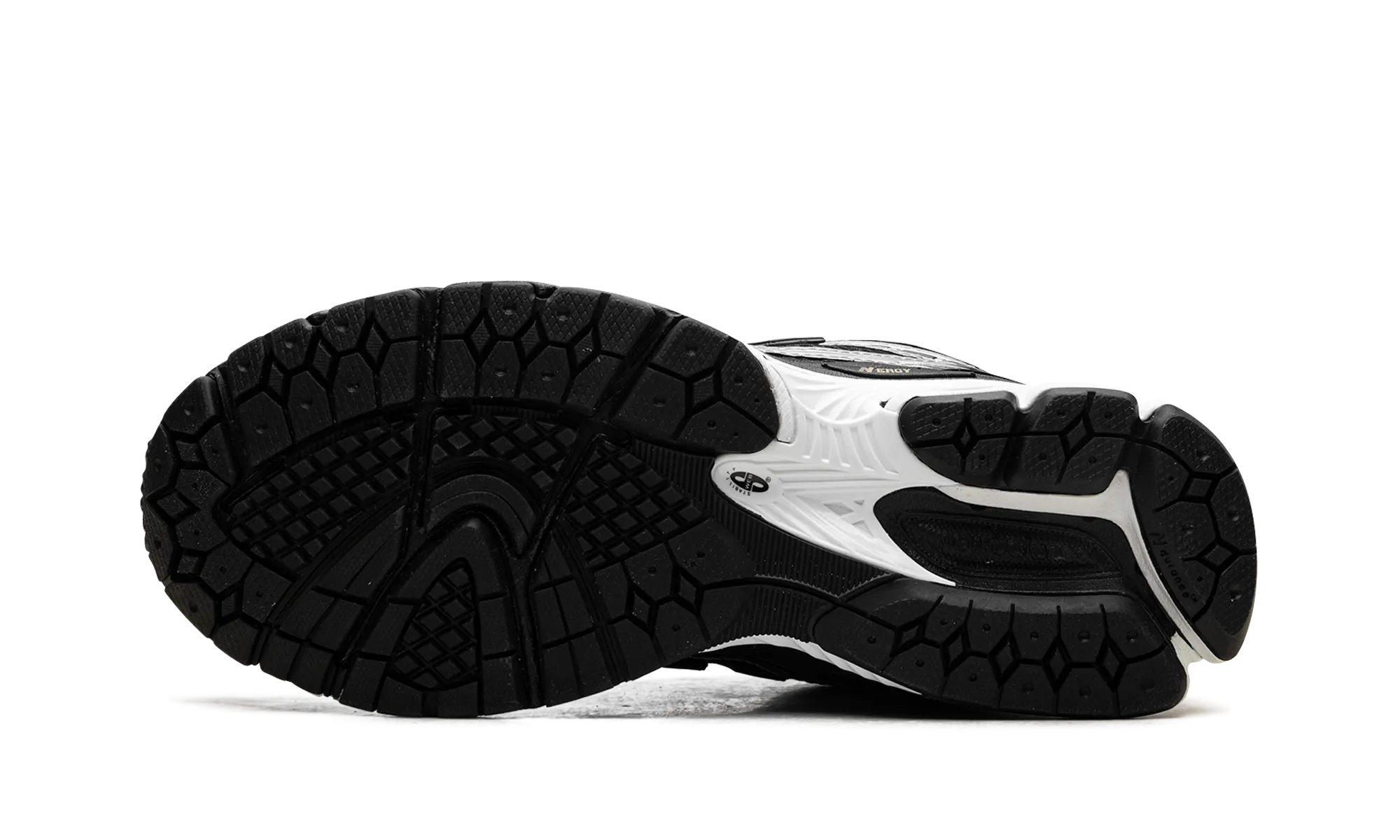 1906R "Black Grey White" Comfort Zone On The Move