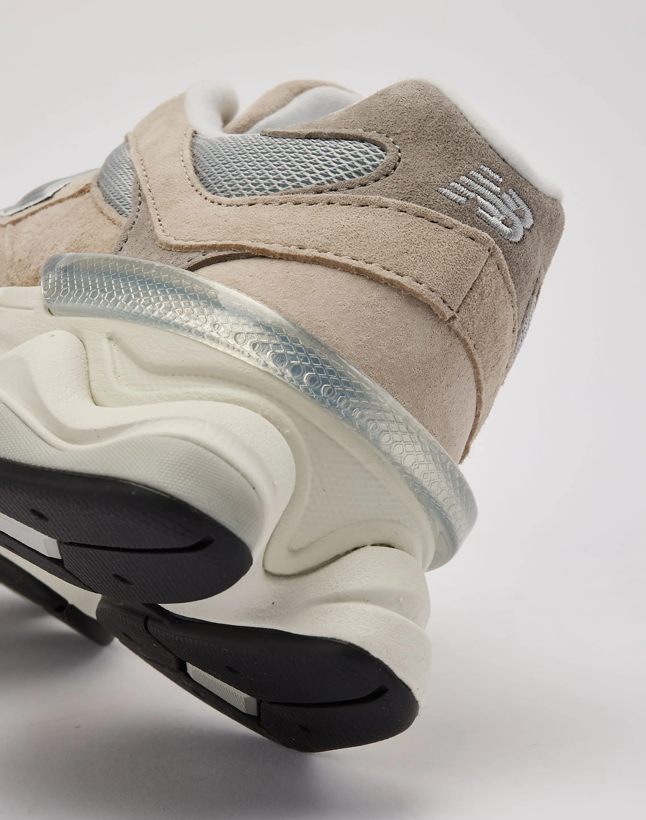 New Balance 9060 Style Match Timeless Fit
