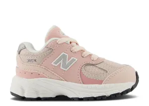 Soft   touch Feather Soft New Balance 2002R Pink Sand (TD)