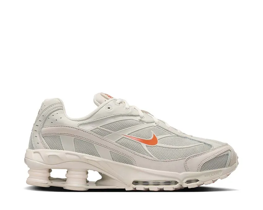 Nike Shox Ride 2 "Light Bone" sandy terrain