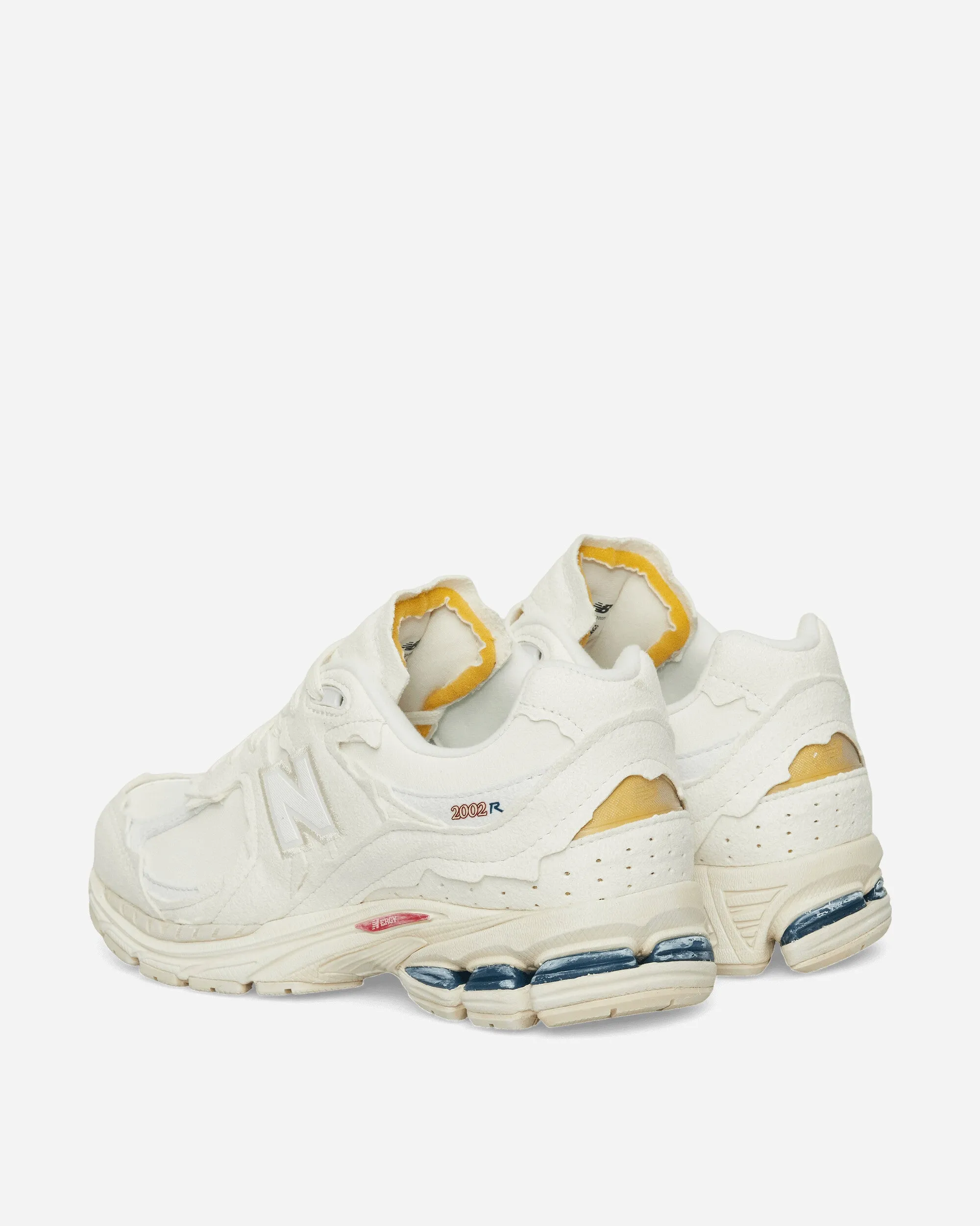 2002R 'Protection Pack' Sneakers Sea Salt / White Strap Mode