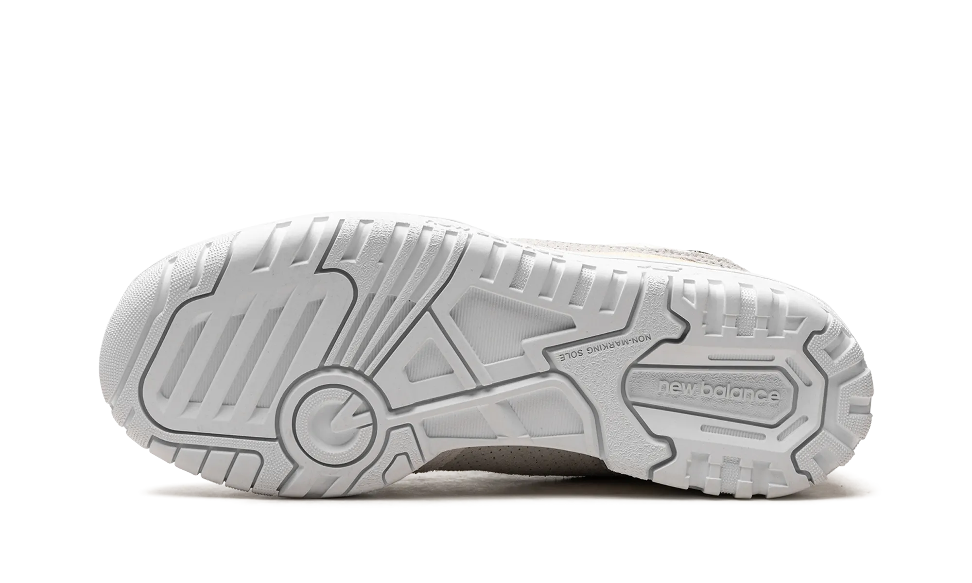 550 WMNS "Sea Salt / Nori" Platform Style Modern Fit