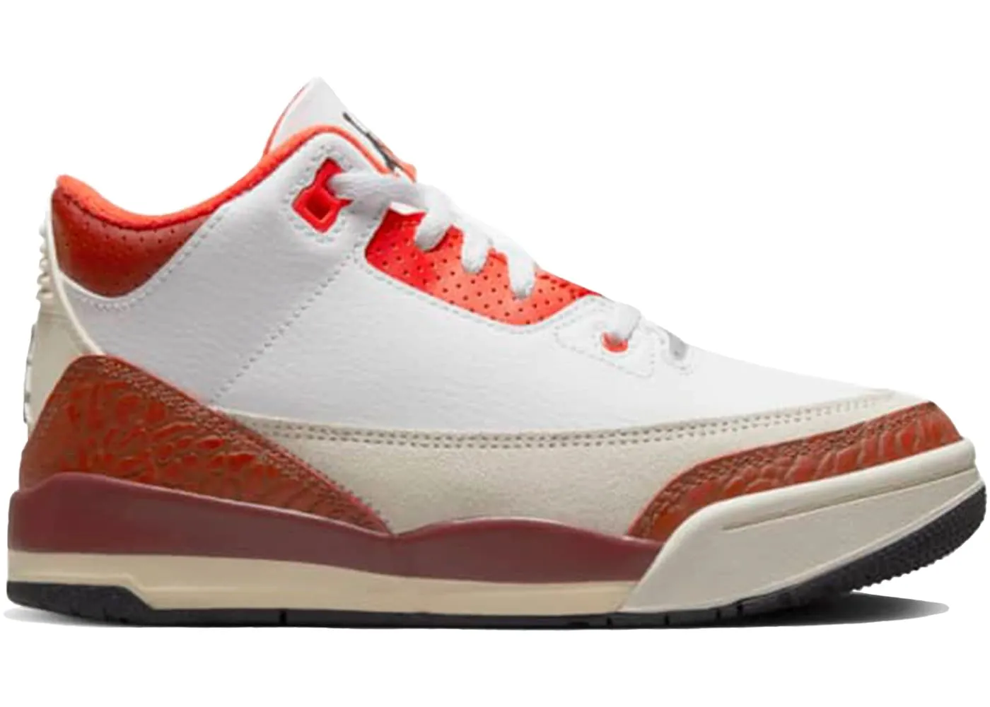 Jordan 3 Retro SE Dunk on Mars (PS) Bold Look