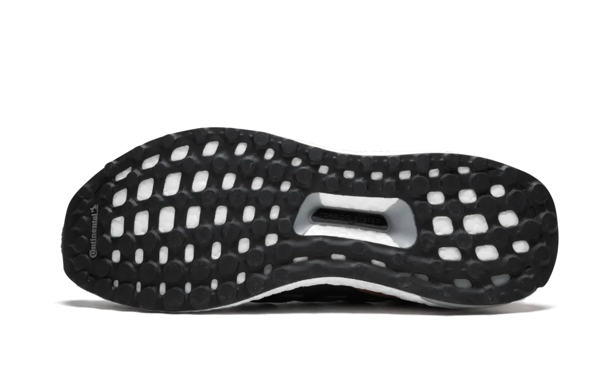 UltraBOOST LTD "Bronze Medal" Harbor Run Outdoor Casual