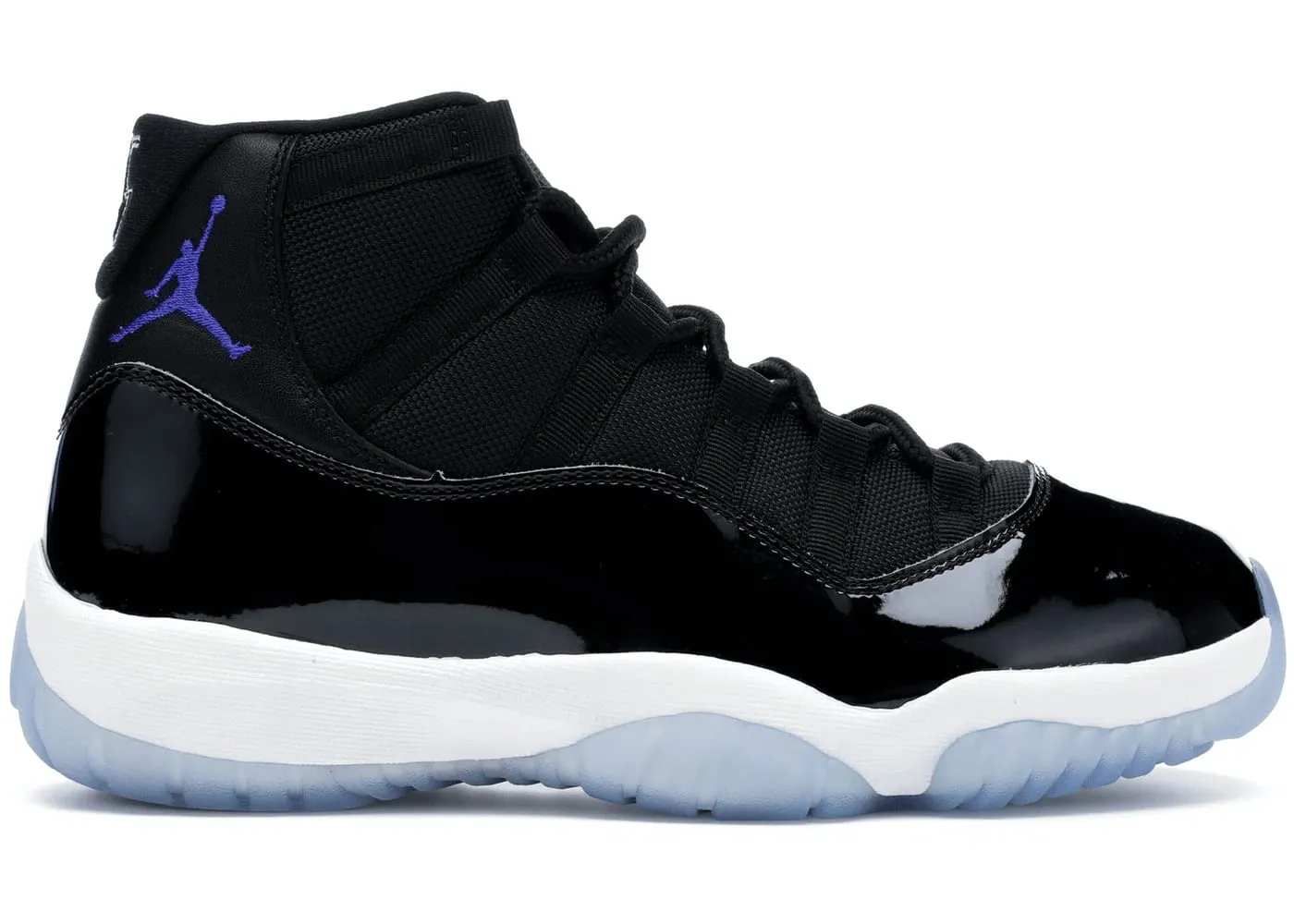 Jordan 11 Retro Space Jam (2016) Walk Day Countryside Walk