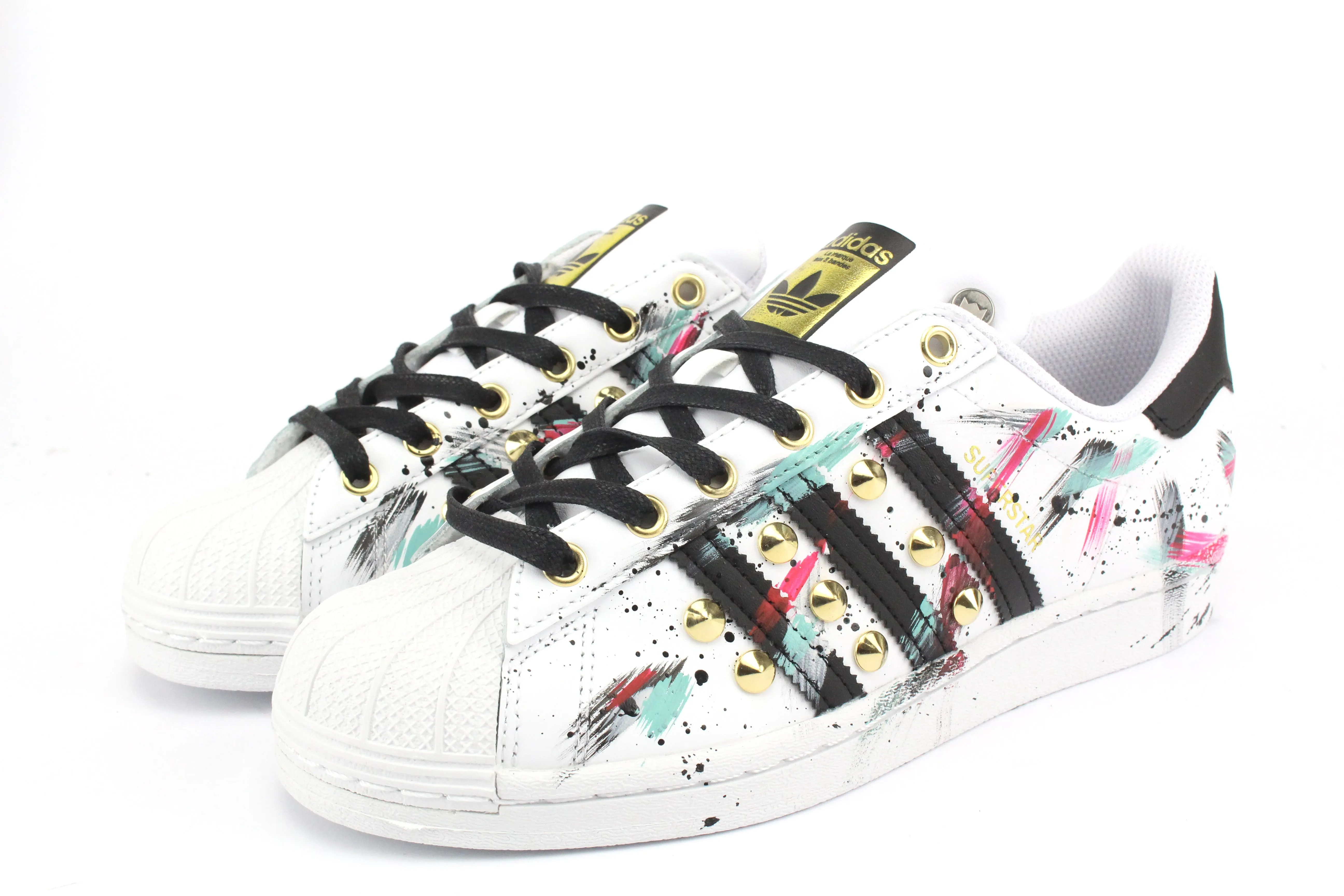 Adidas Superstar Tiffany/Rose Vernice Fashion-Forward Look Dynamic Fit