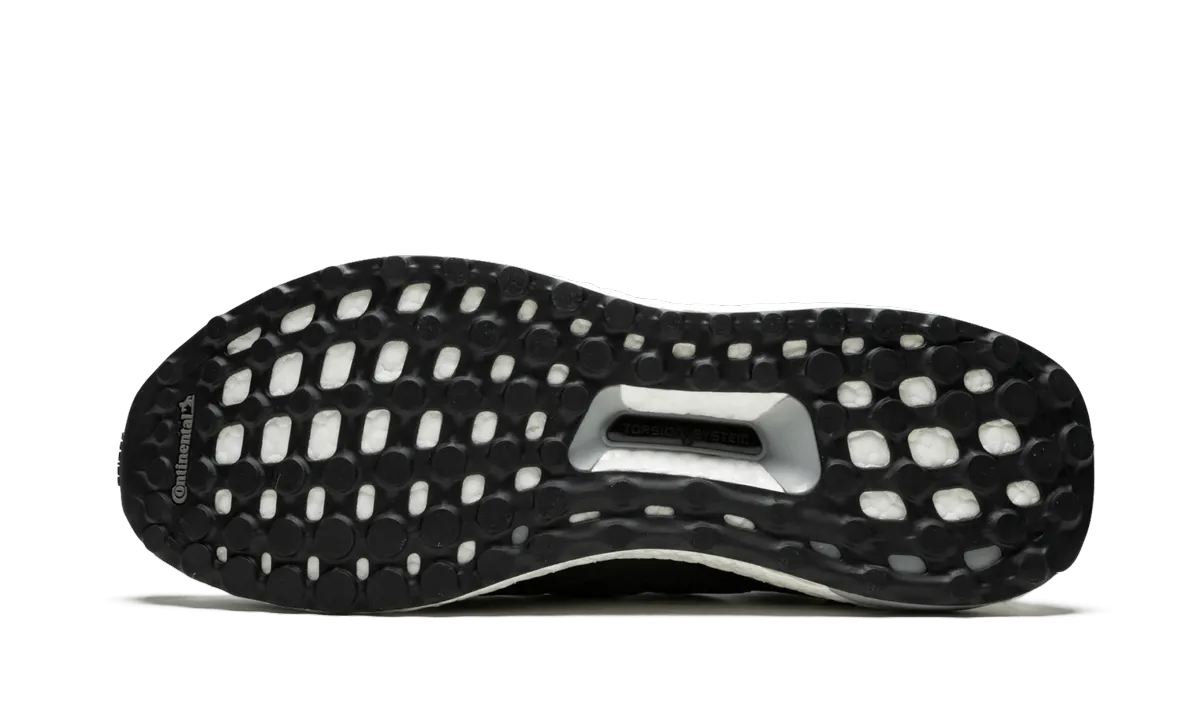 Light Fit UltraBoost
