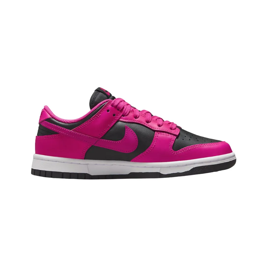 Fast Hike W  Dunk Low Lifestyle Shoes