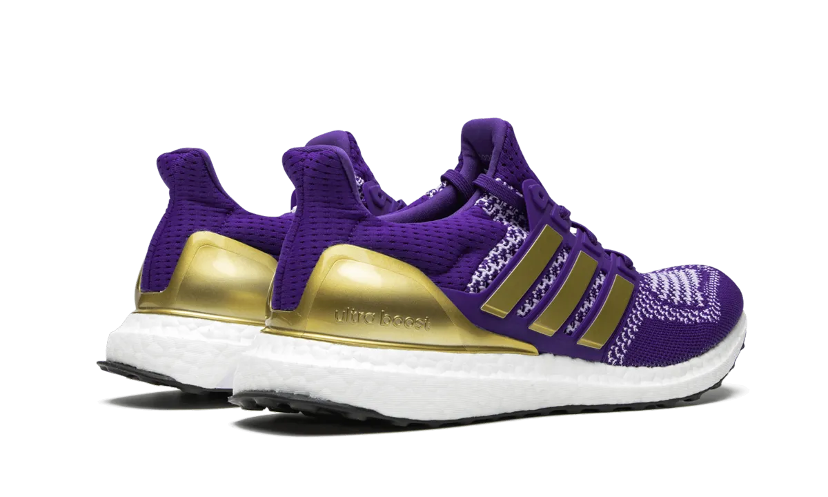 UltraBOOST x UW "Washington Huskies" Spin Step
