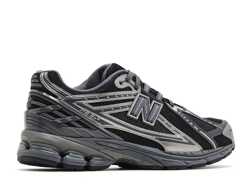 Wear Light New Balance 1906R Phantom Dark Grey Metallic Silver
