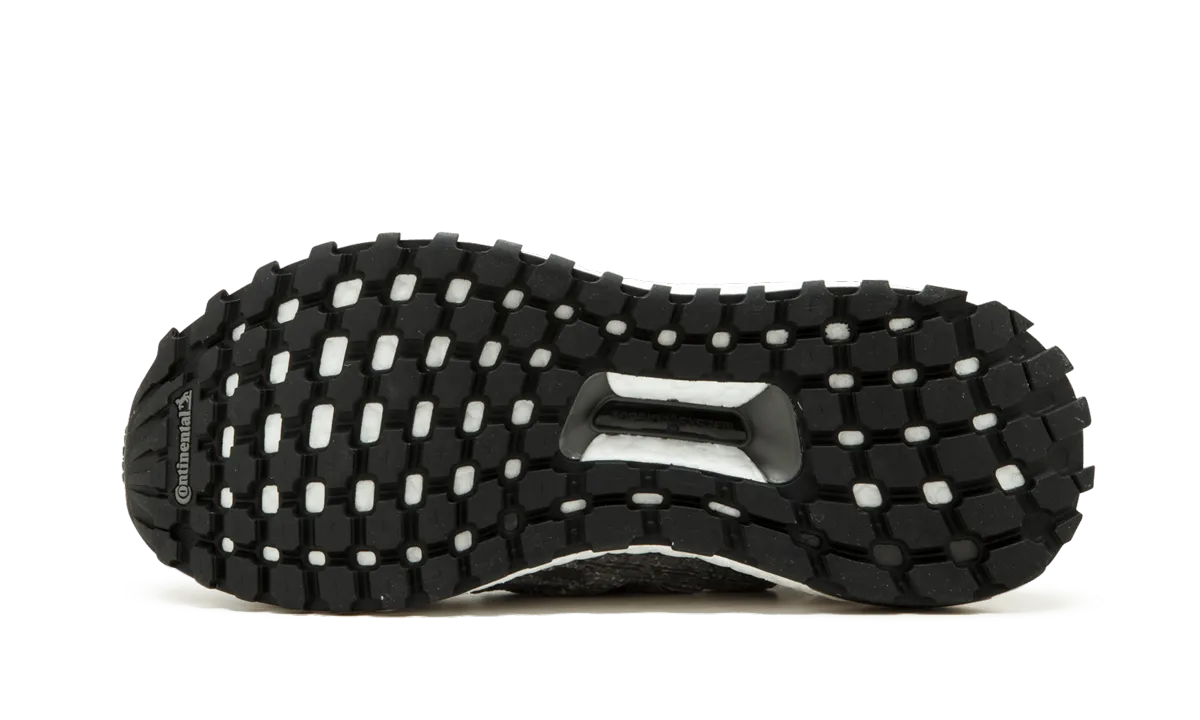Cloudy Jog Coastal Style UltraBOOST All Terrain J