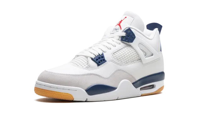Work Jog Simple Style Jordan 4 Retro SB "Navy"