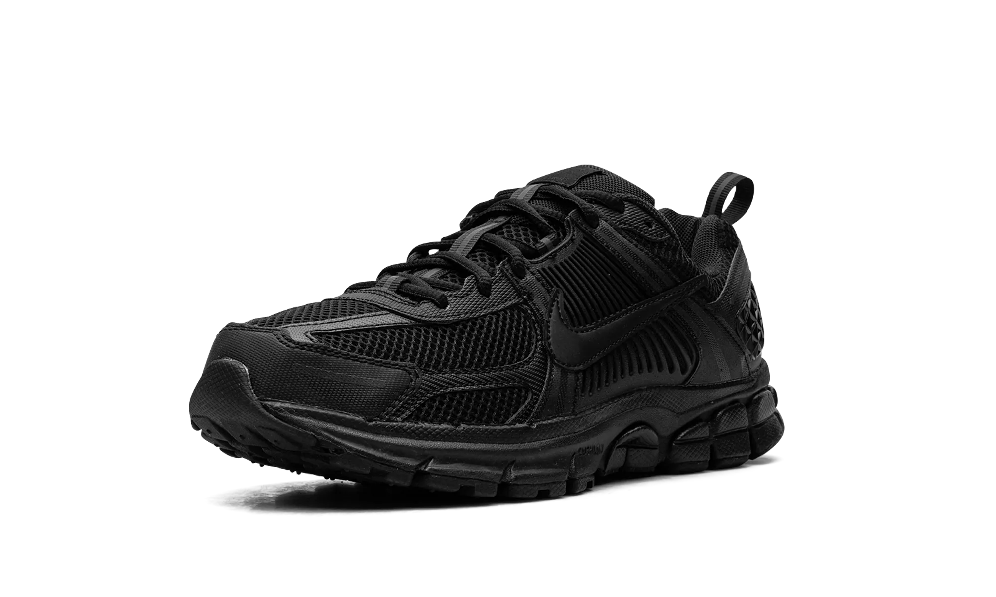 Toe box padding concrete shoes Zoom Vomero 5 GS "Triple Black"