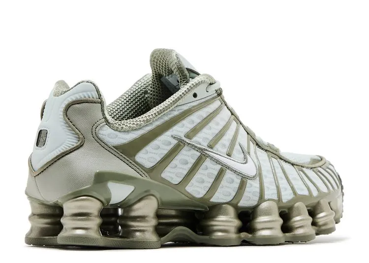 Columbia Newton Ridge Nike Shox TL Light Army