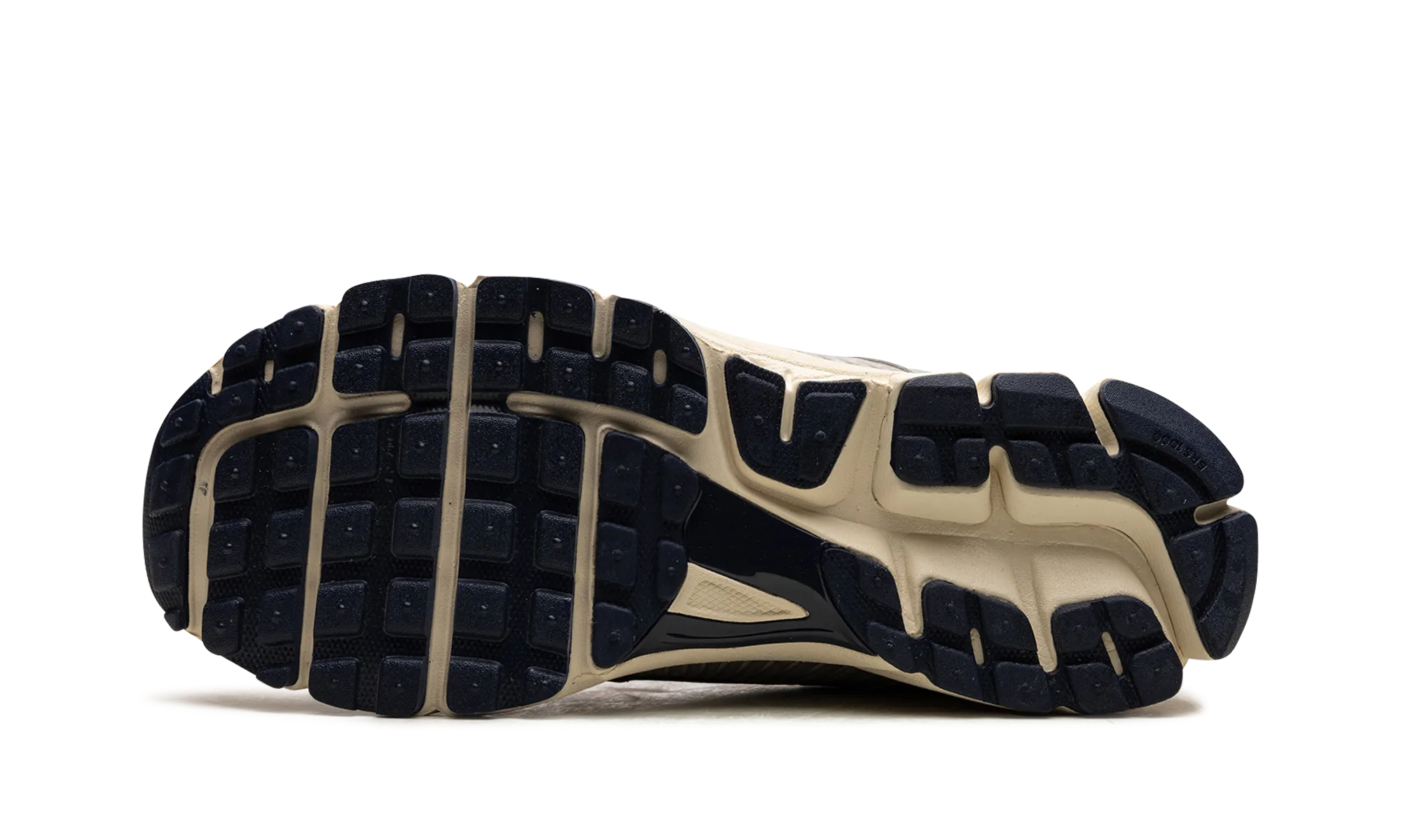 Zoom Vomero 5 "Pure Platinum" Toe Area