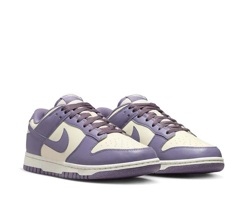 Nike Dunk Low Chic Look Dynamic Grip