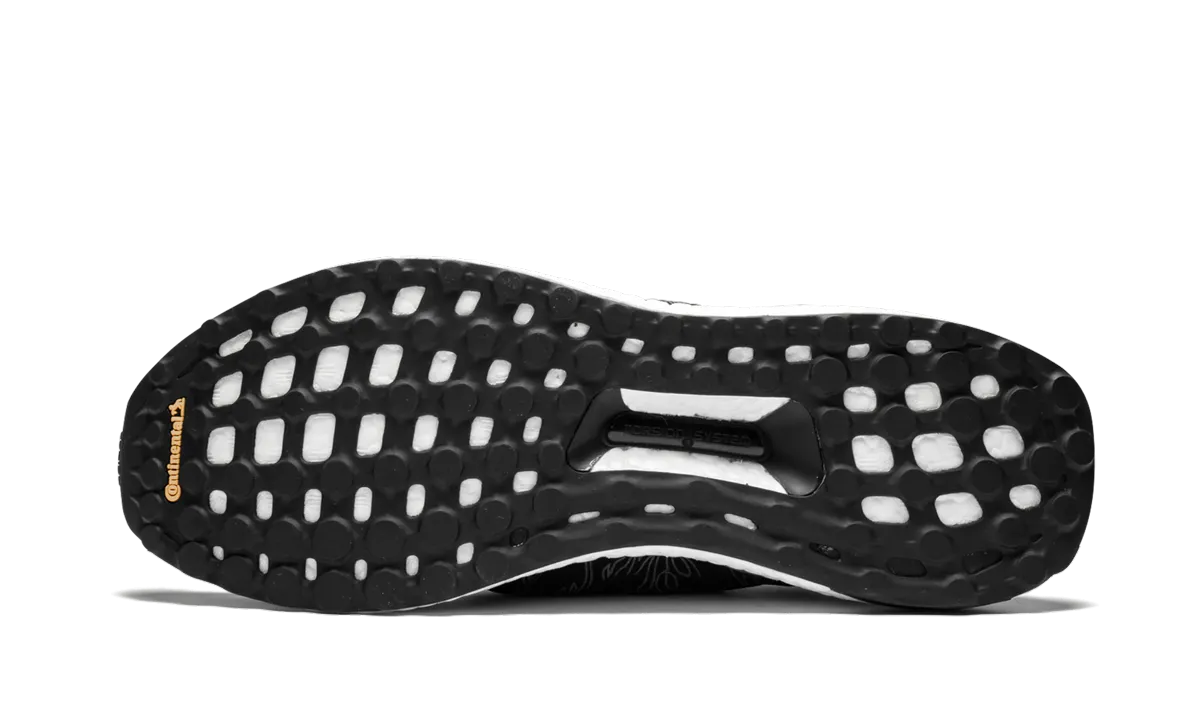 Soft Step Open Walk UltraBOOST UNDFTD "Undefeated"