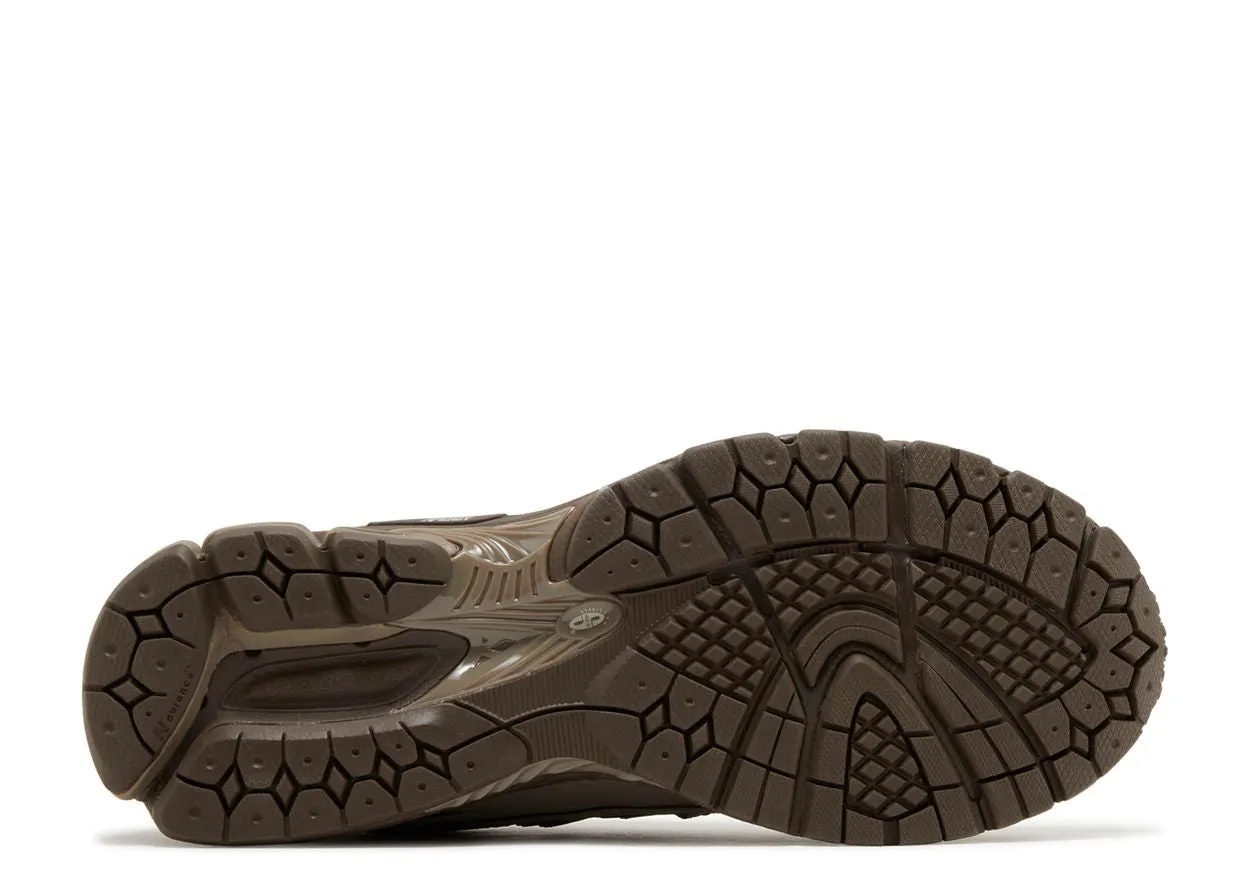 New Balance 1906R Driftwood Dark Mushroom Slip Entry