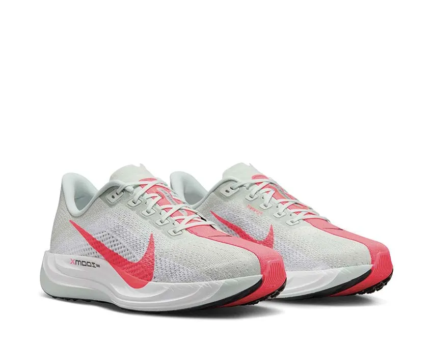 rubber running in a cantilever bridge area shoes Nike Pegasus Plus