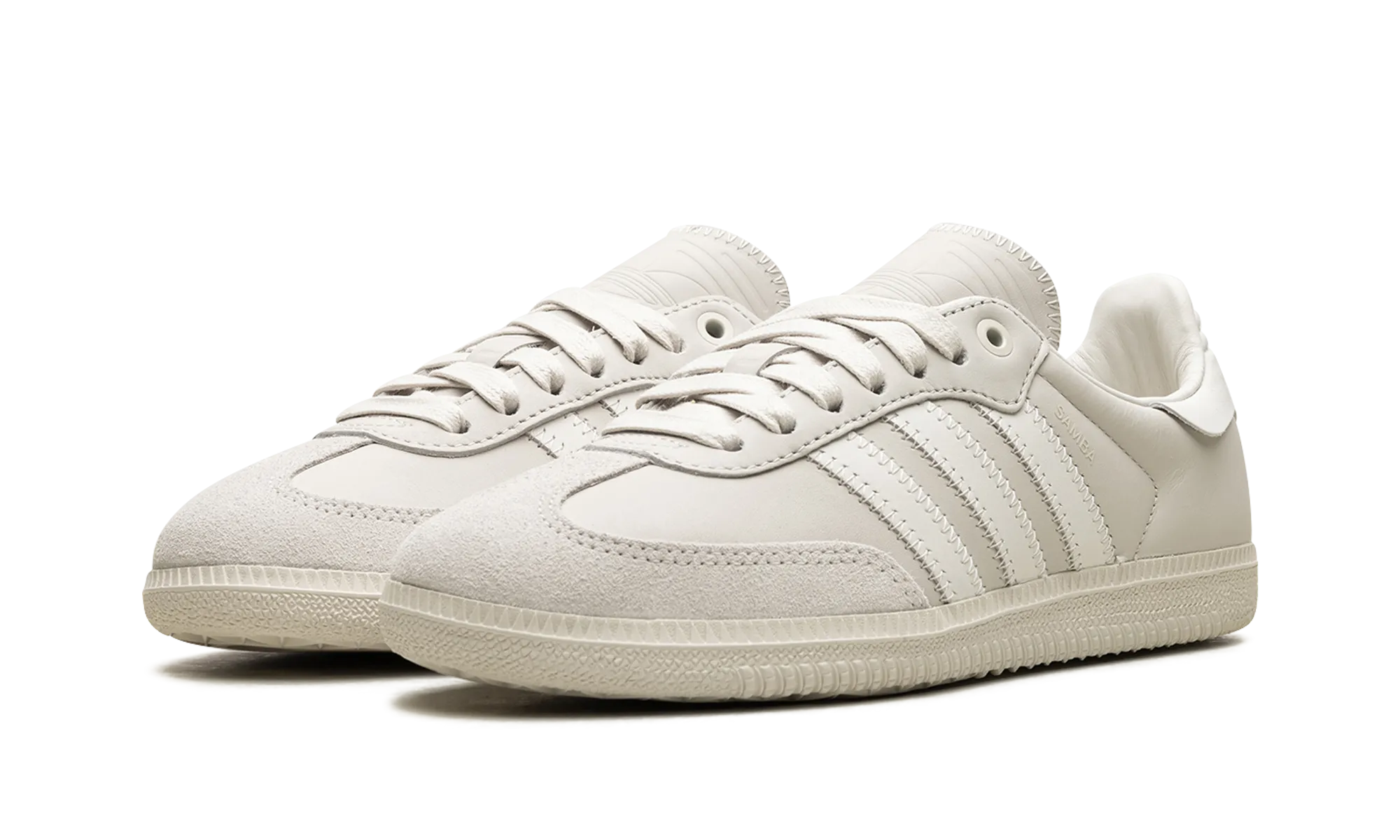 Samba "Pharrell Williams - Cloud White" Drive Ease Tread Pattern