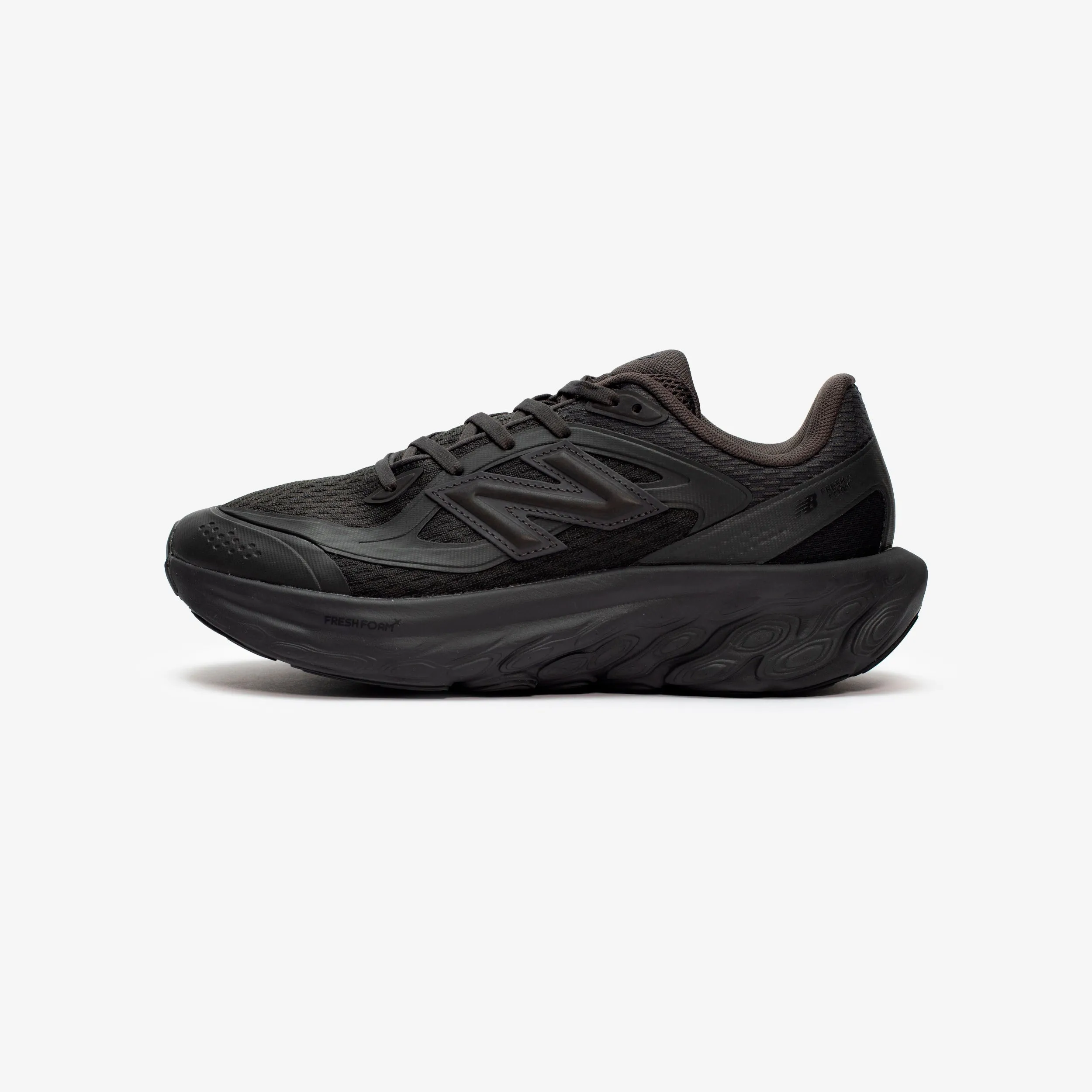 Adjustable Fit Field Walk Fresh Foam Trainer