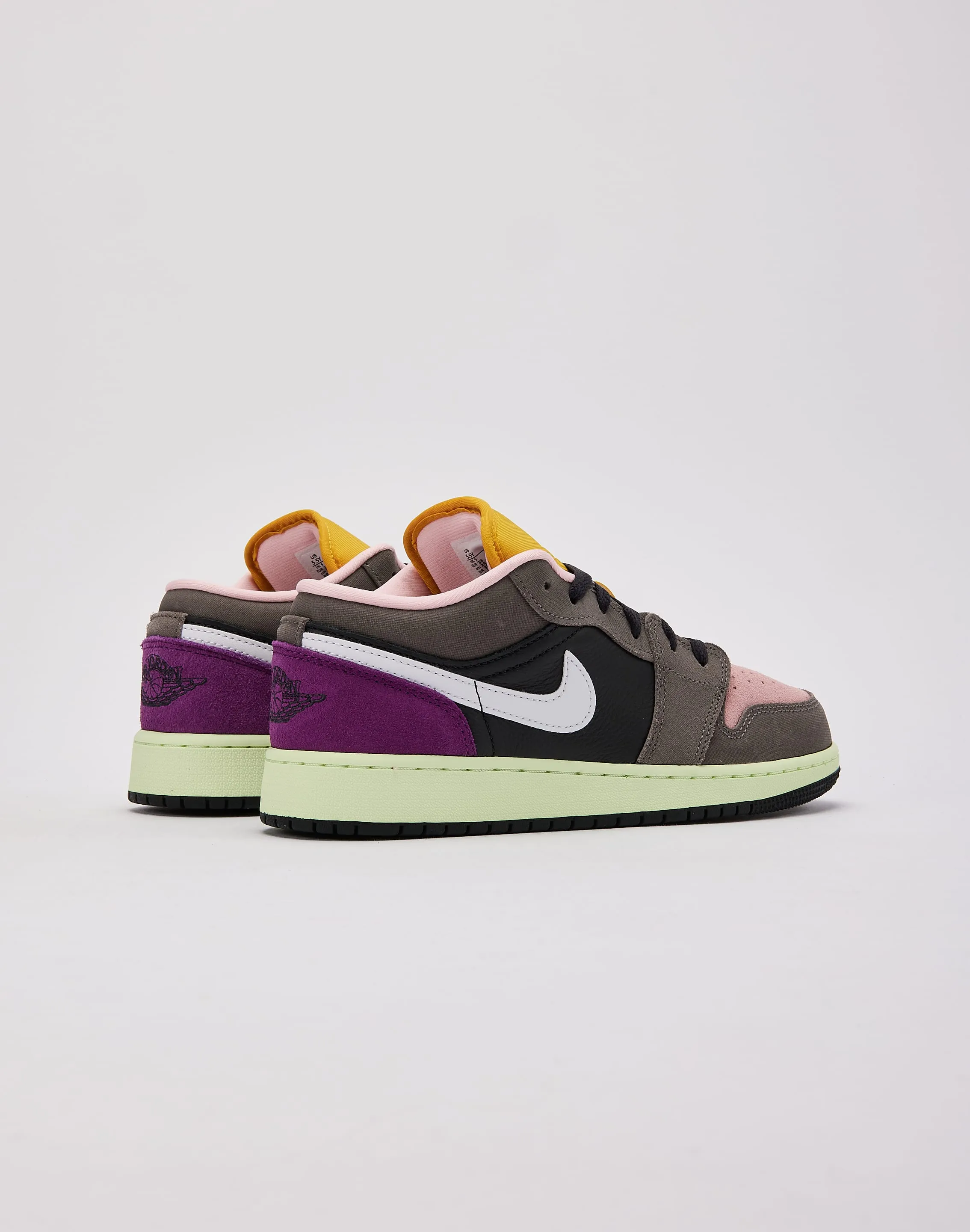 Date night Modern Edge Jordan Air Jordan 1 Low SE Grade-School
