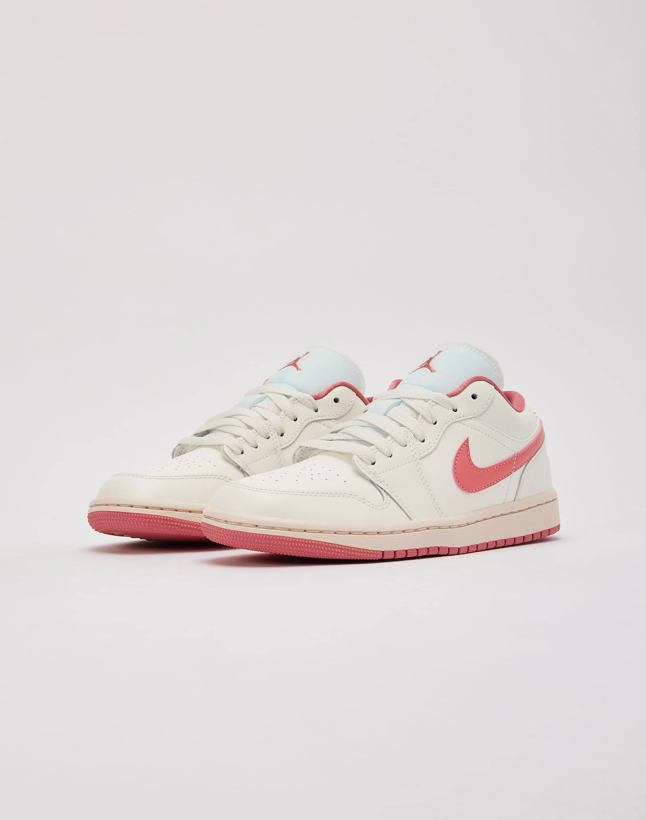 Durable outsole Jordan Air Jordan 1 Low