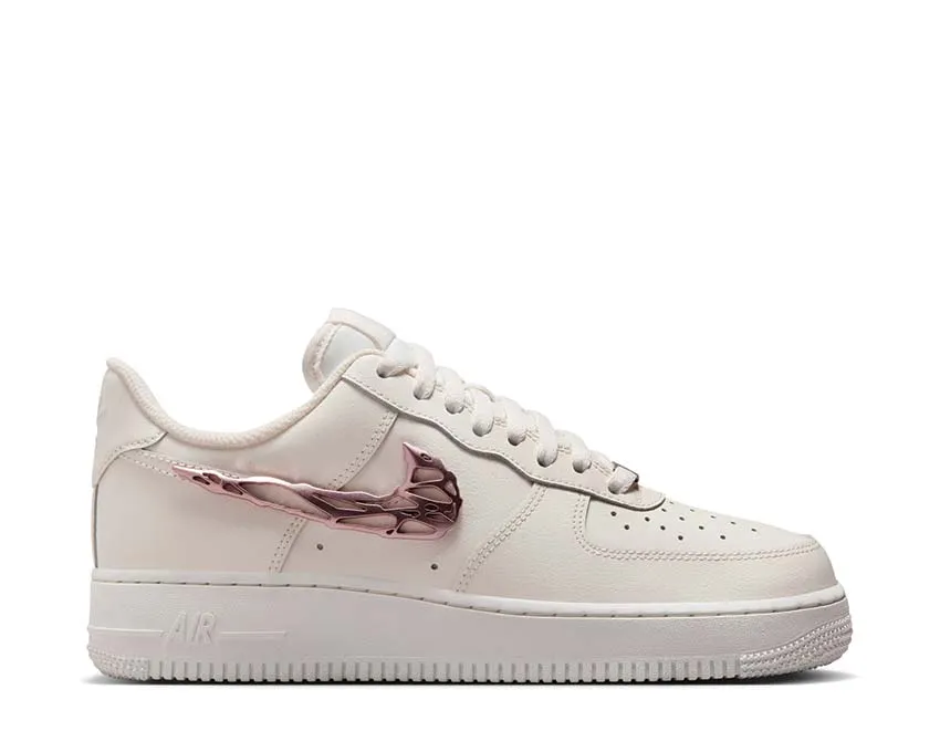 Calm Hike simple design Nike Air Force 1'07 LX W