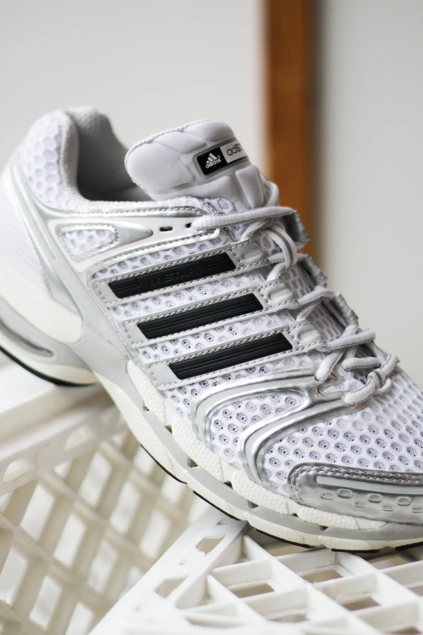 Flexibility Feature ADIDAS ADISTAR CONTROL 5 "METALLIC SILVER/GREY" Scandi Clean