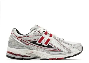 Compact Form Active Lifestyle New Balance 1906R Silver Classic Crimson