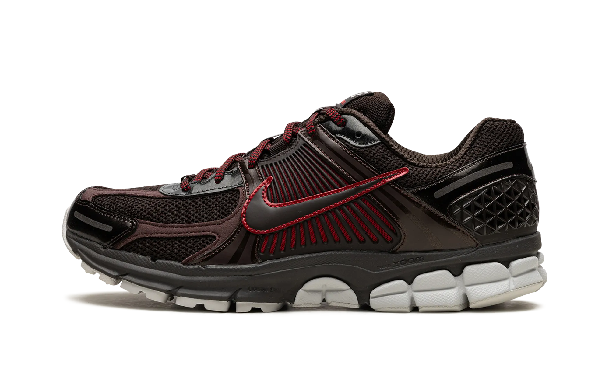 Nike Zoom Vomero 5 "Velvet Brown" running in a savannah area shoes barefoot - running - style