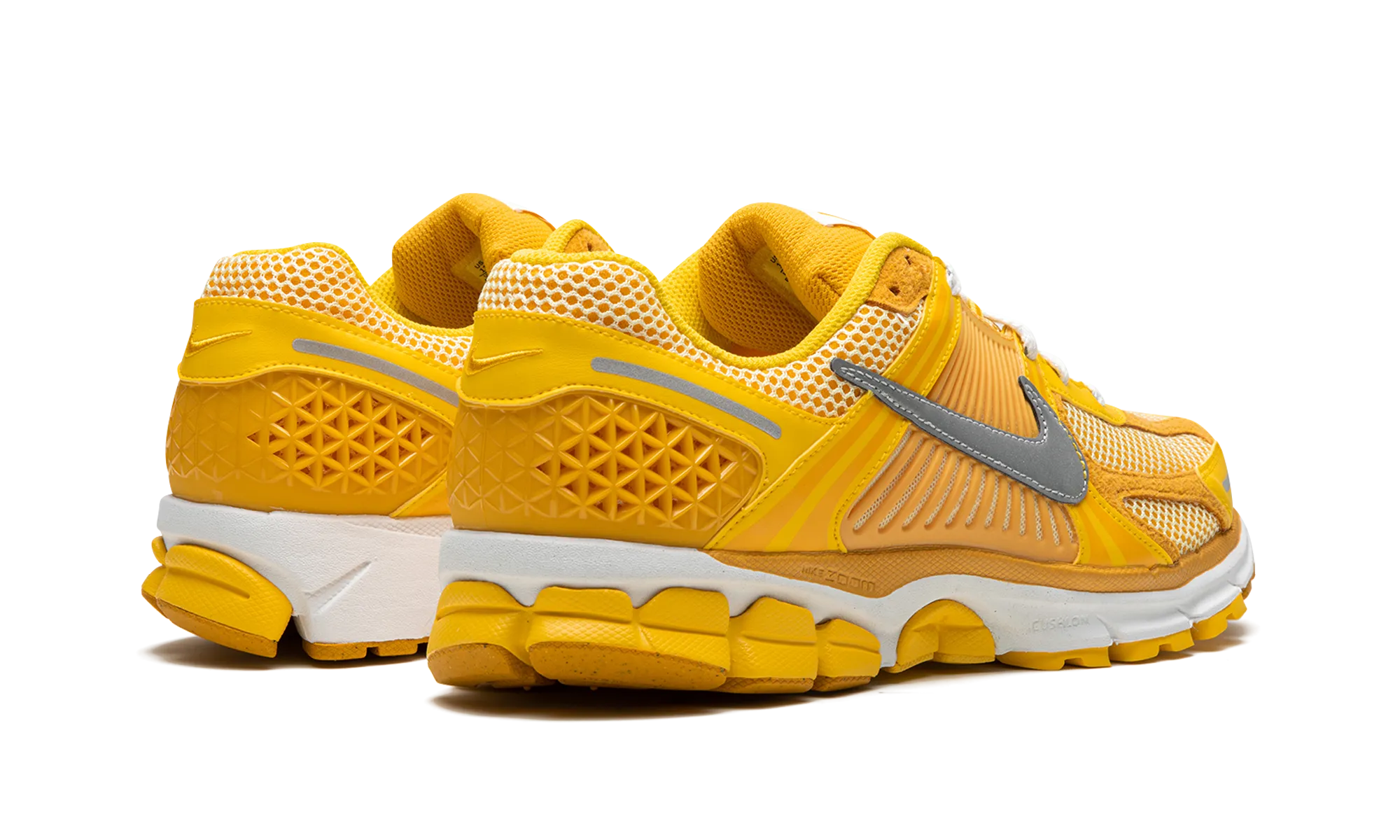 Zoom Vomero 5 "Varsity Maize" mesh materials MultiDirectionalTread