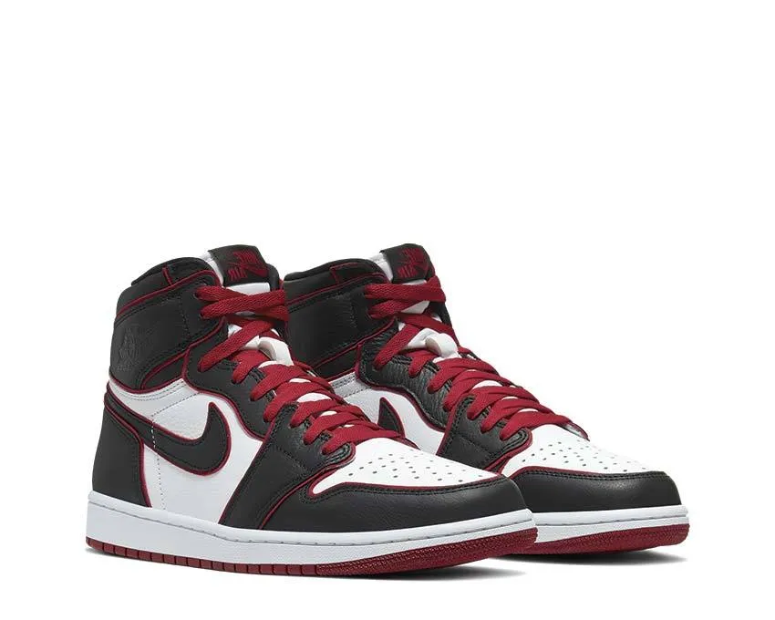 Air Jordan 1 Retro High OG "Bloodlines" Urban Sport Play Step