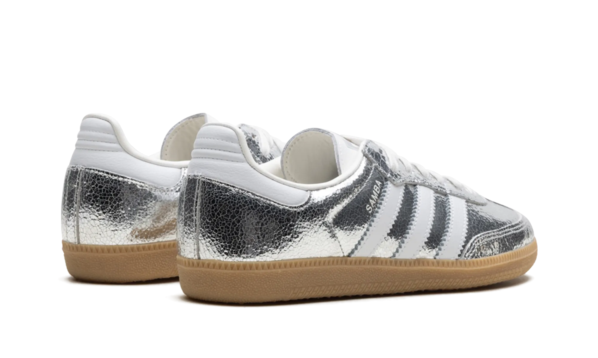 Samba OG WMNS "Silver Metallic Cracked Leather" Kick Hike Minimalist Outfit
