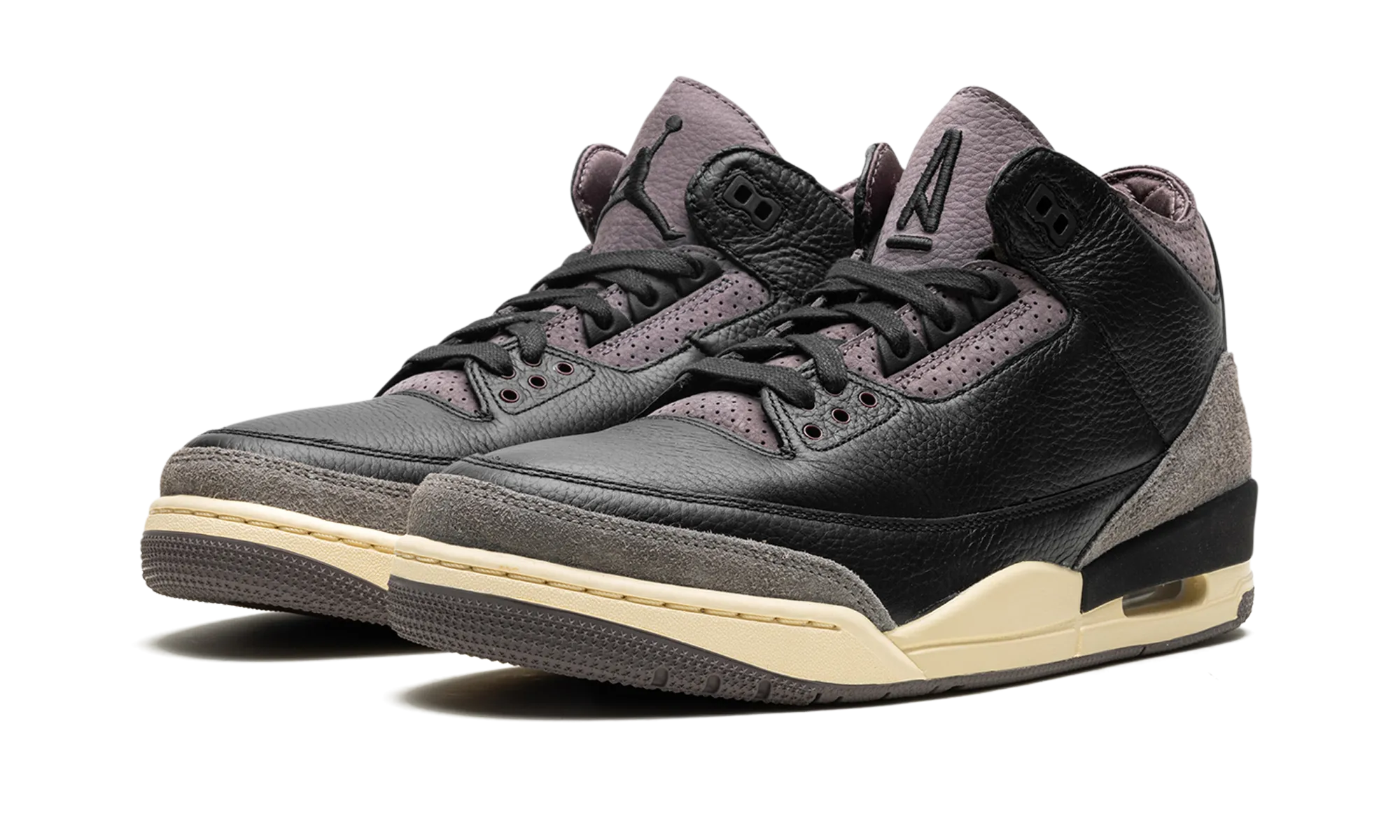 Air Jordan 3 WMNS "A Ma Mani??re - Black" Urban Runner