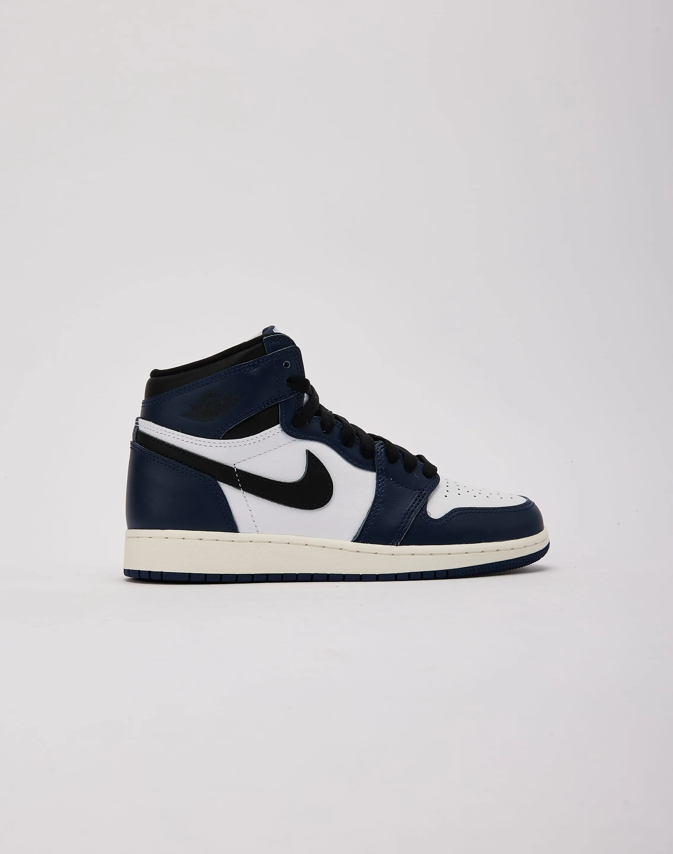 Jordan Air Jordan 1 Retro High OG 'Midnight Navy' Grade-School Mind Ease Kind Glow