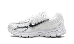 Enhanced Traction Zoom Vomero 5 WMNS "Chrome Toe"