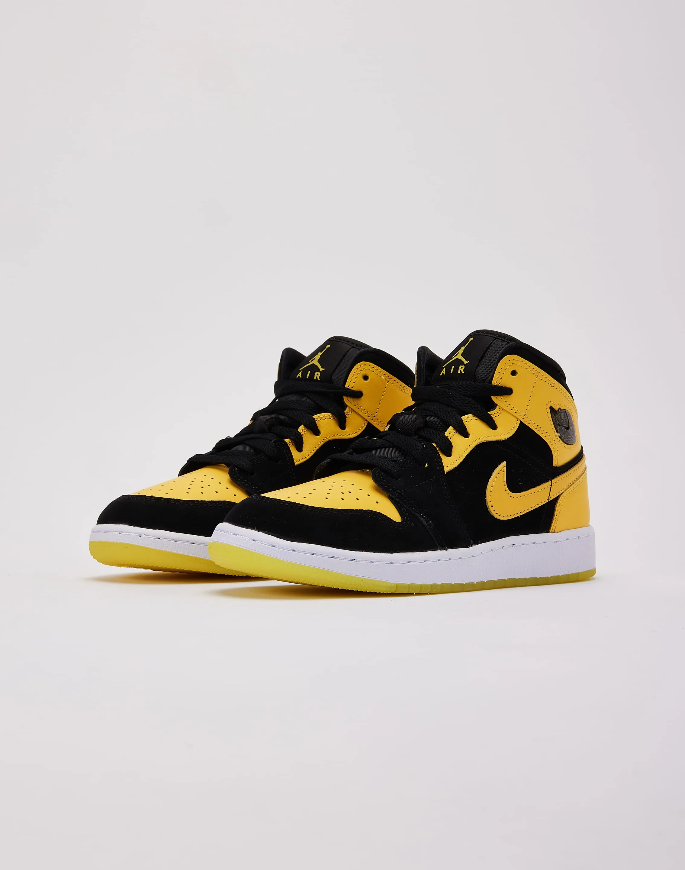 Jordan Air Jordan 1 Mid SE 'New Love' Grade-School easy move Global Cool