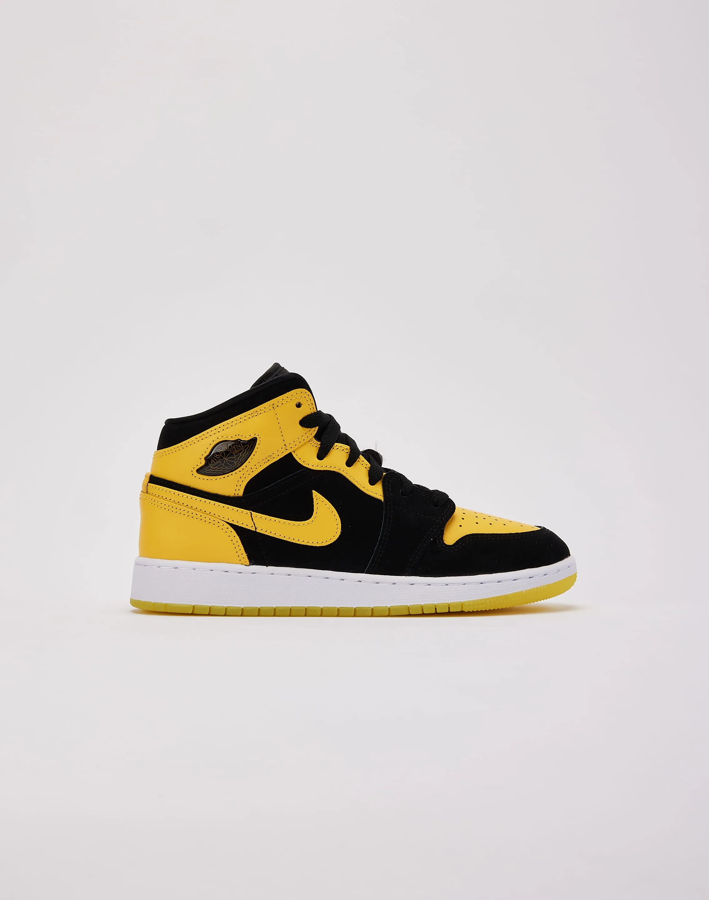 Night Glow Jordan Air Jordan 1 Mid SE 'New Love' Grade-School