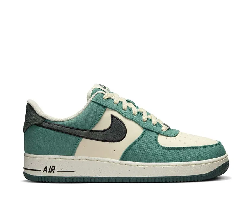 Nike Air Force 1 '07 LV8 "Notebook" Relaxed Design Trip Pic