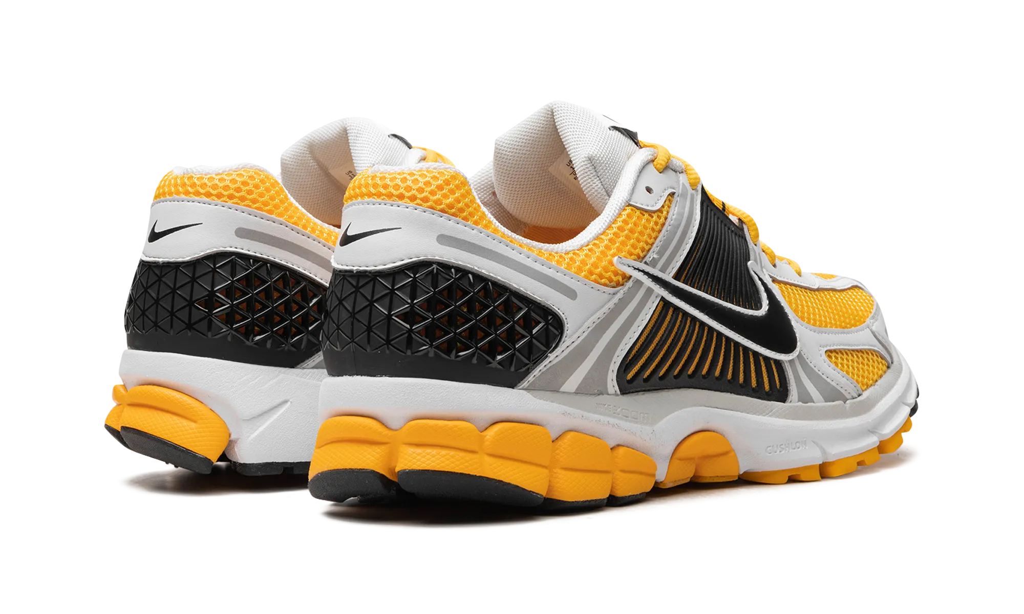 mid - cut running wear ankle sock Zoom Vomero 5 "University Gold'"