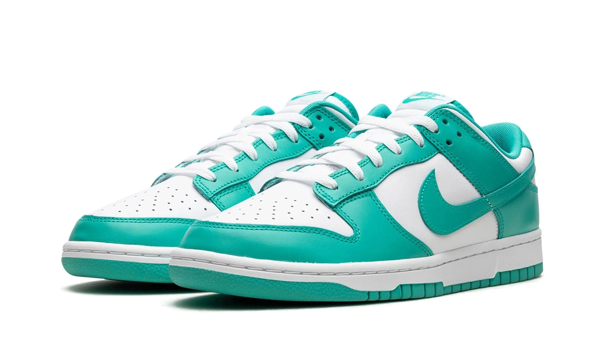 Nike Dunk Low "Clear Jade" Sleek Fit Scenic Step