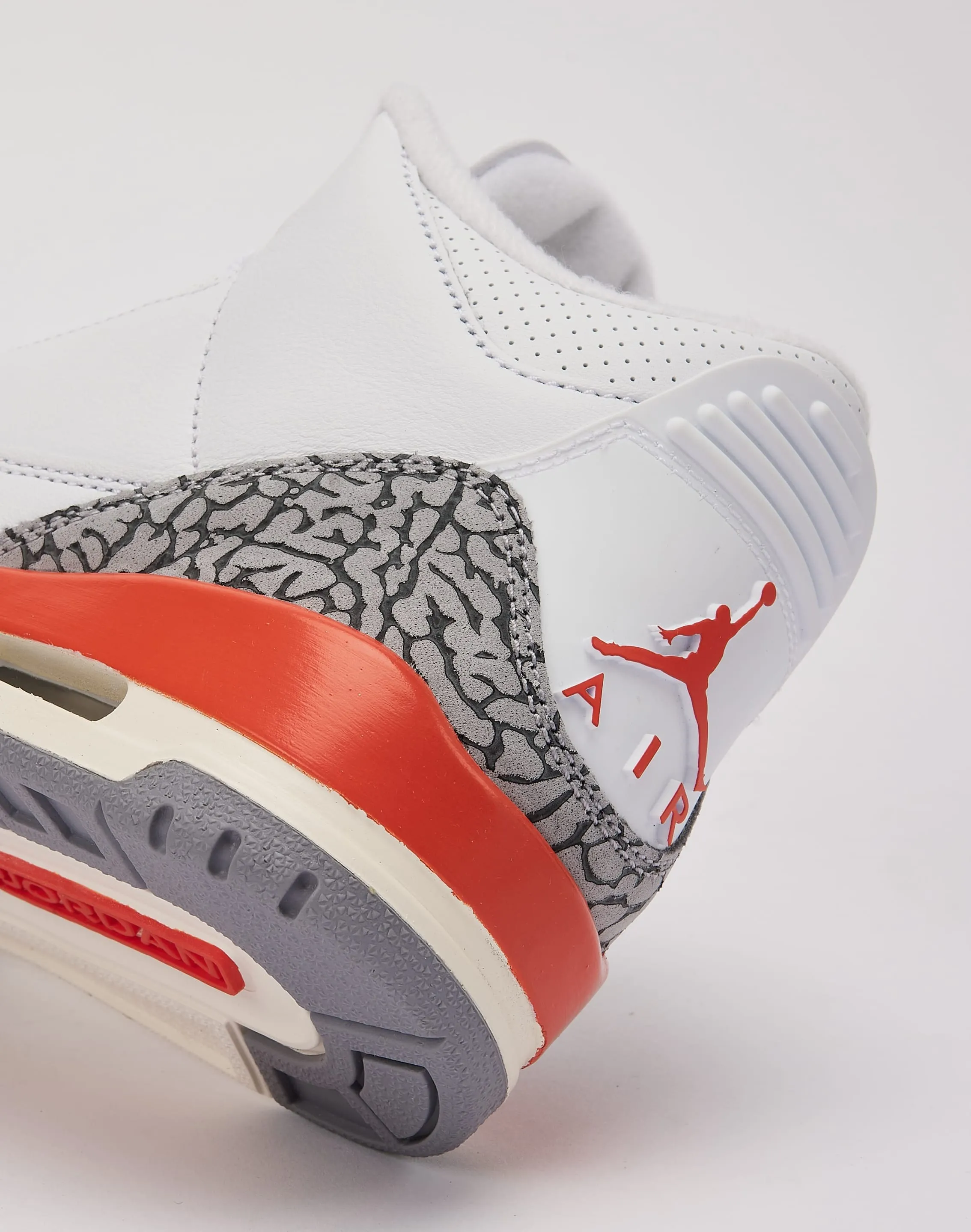 Jordan Air Jordan 3 Retro 'Georgia Peach' Office Cool Wild Trek