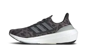 Cloud Like Everyday Gear ULTRABOOST LIGHT "CAMO"