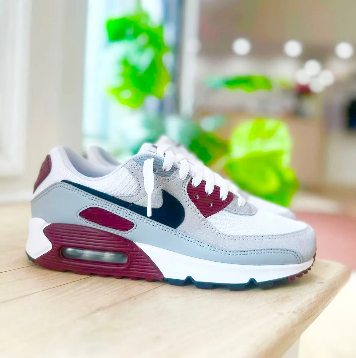 NIKE AIR MAX 90 WHITE GREY MAROON Agile Design