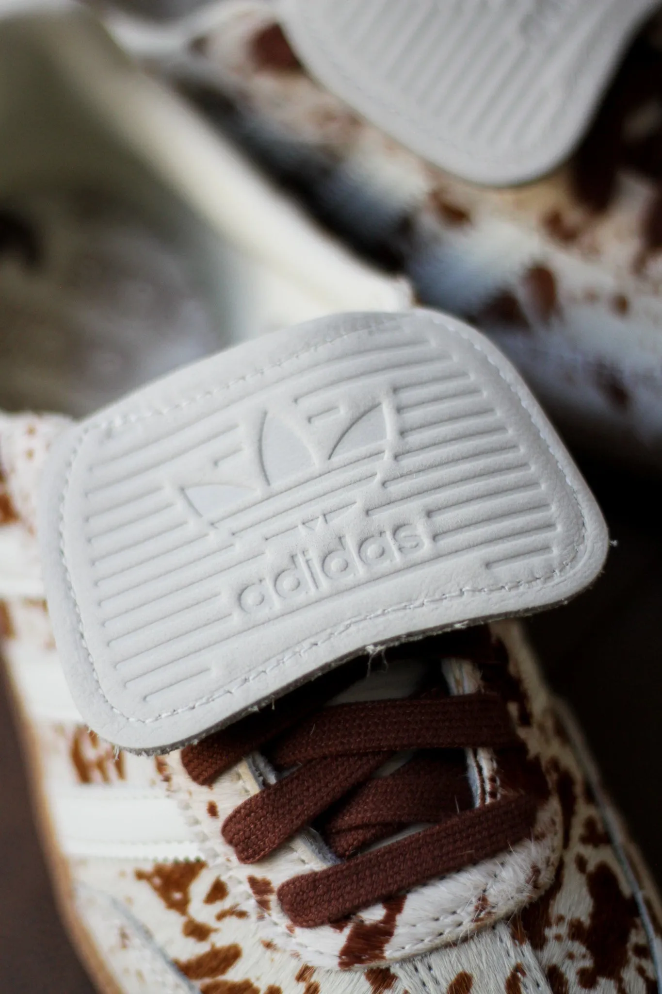 Reinforced toe Trend-Core W ADIDAS SAMBA LT "OFF WHITE/LUCID PINK/GUM"